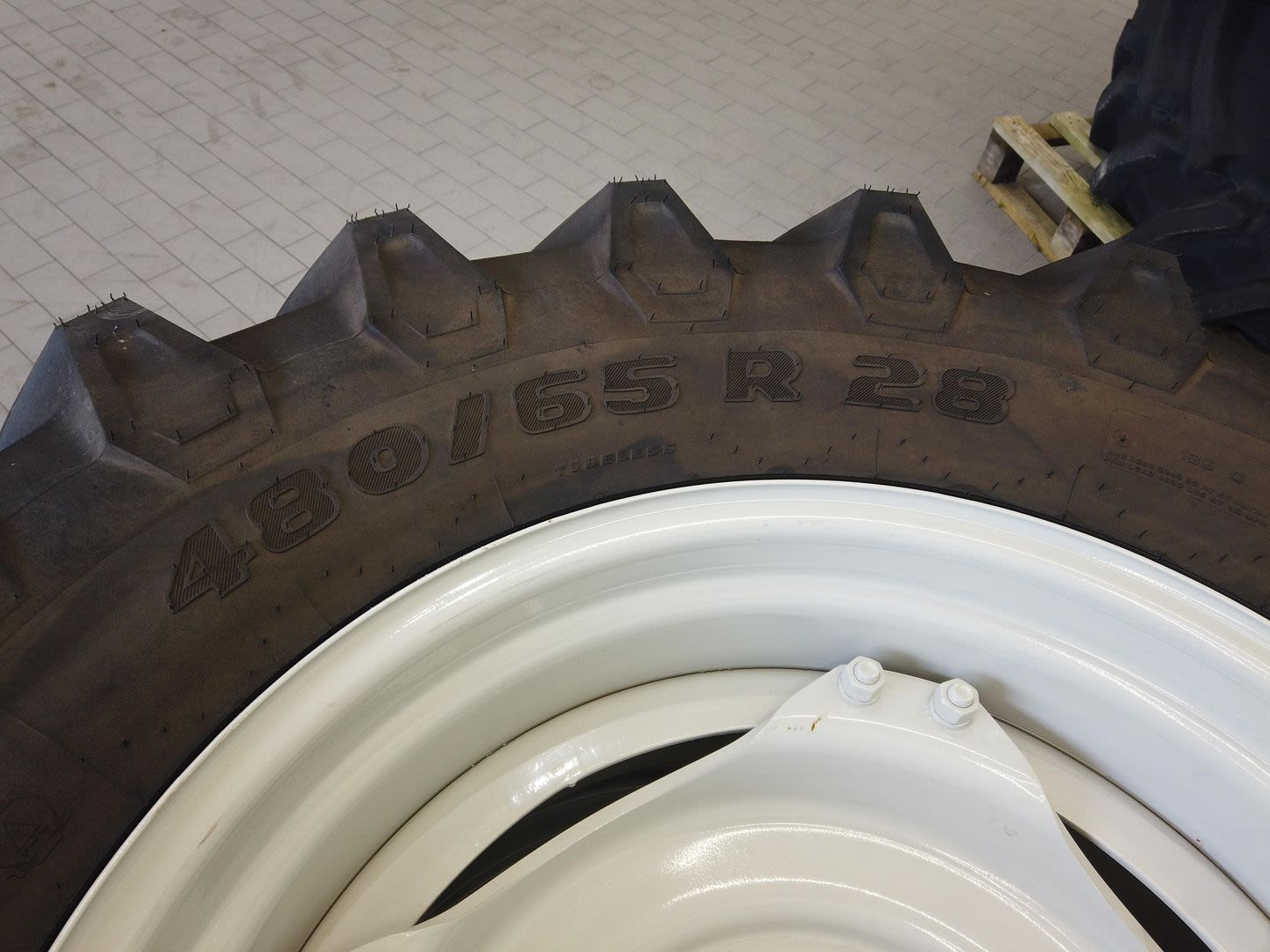 600/65R38+480/65R28 TR TM800 A "AB"