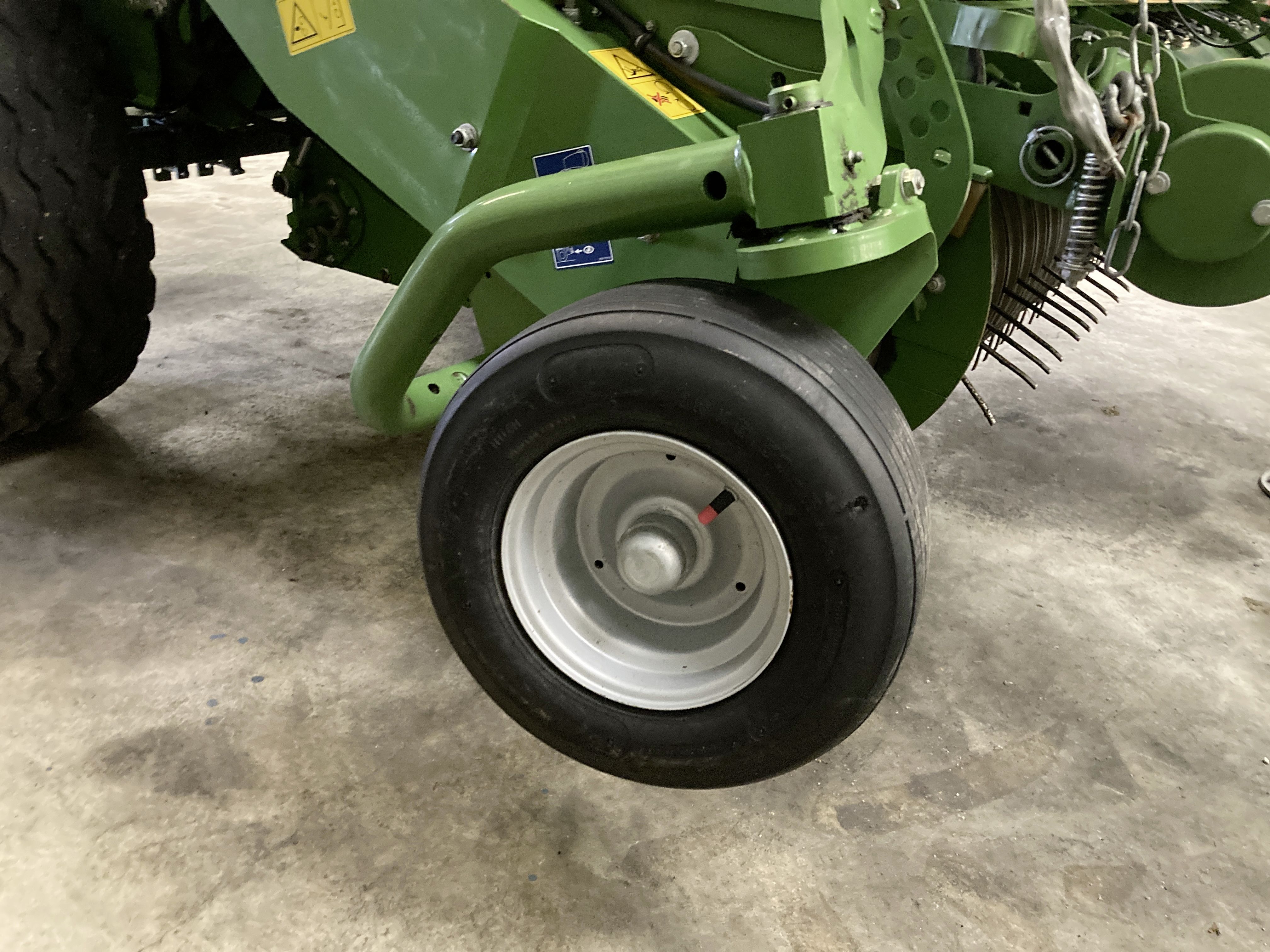 Krone COMPRIMA F 155 XC